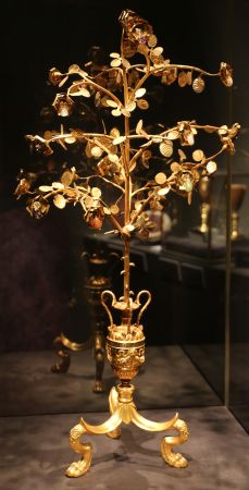 Rosa d'oro | Rosa d'oro donata a Lucca nel 1564 | Wikimedia Commons