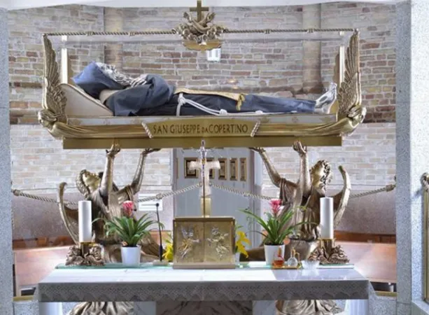 La tomba di San Giuseppe ad Osimo  |  | pd