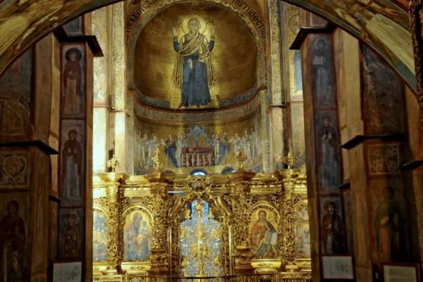 Il mosaico della Madonna nella cattedrale di Santa Sofia a Kiev, il "Muro Incrollabile"  / Flickr
