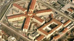 Una immagine dall'alto del carcere di San Vittore a Milano / Pinterest