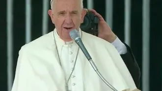 Papa Francesco: "L'elemosina è misericordia"