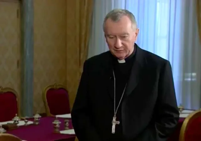 Il Cardinale Pietro Parolin, Segretario di Stato vaticano, durante una intervista  | Vatican Media - YouTube