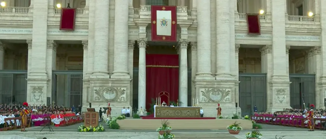 Papa Francesco al Corpus Domini | Papa Francesco durante l'omelia sul Sagrato della Basilica di San Giovanni in Laterano, Corpus Domini, 18 giugno 2017 | CTV