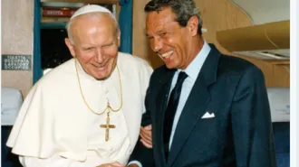 Navarro Valls, quando Giovanni Paolo II gli disse: “Keep smiling”