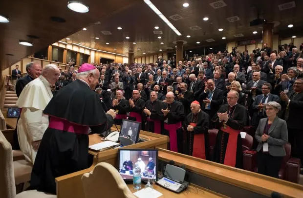 Il Papa alla Plenaria dalla PAV |  | Or / Aci Group
