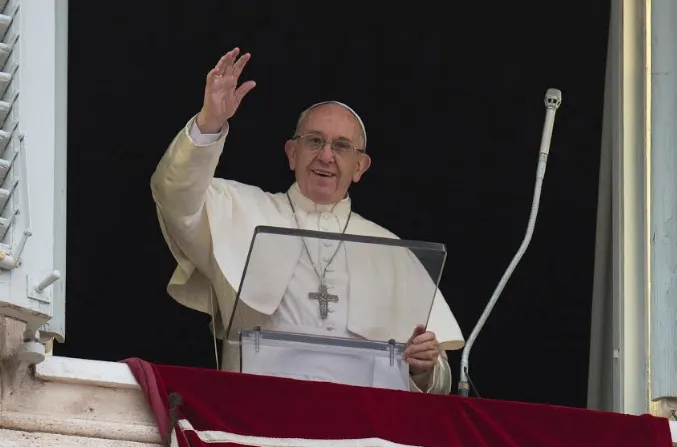 Papa Francesco guida la preghiera dell' Angelus |  | Vatican Media/ Aci Group