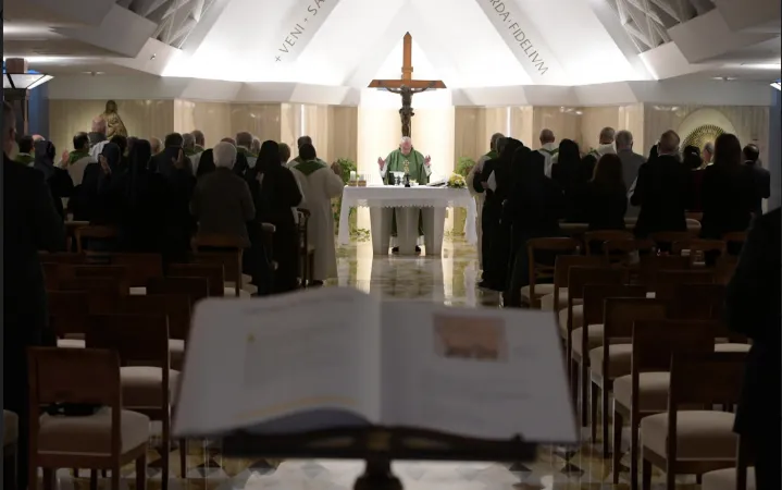 Il Papa celebra la Messa a Santa Marta |  | Vatican Media / Aci Group