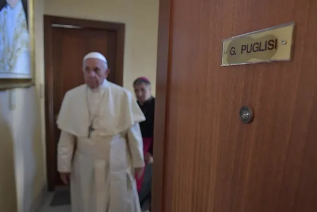 Papa Francesco a casa di Pino Puglisi |  | Vatican Media / Aci Group