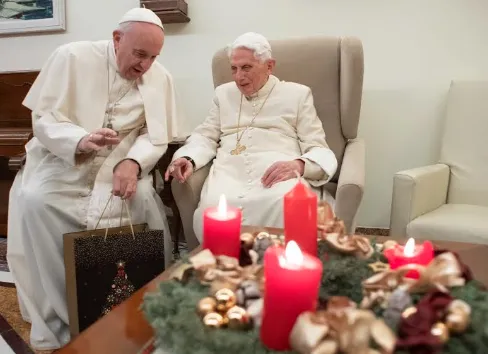 Papa Francesco e il Papa emerito Benedetto XVI  |  | Vatican Media 