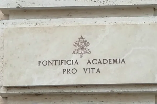 L'insegna della Pontificia Accademia per la Vita / PAV