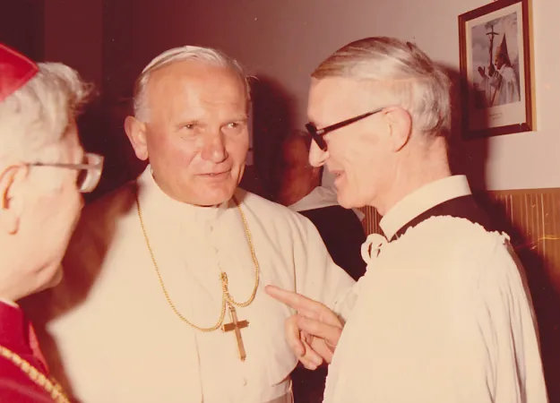 Padre Silvino Battistoni con Giovanni Paolo II |  | Parrocchia San Gioacchino