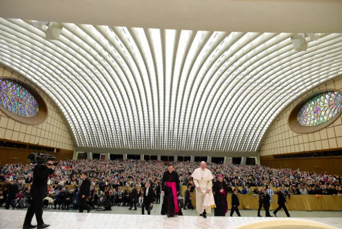 Papa Francesco durante un'Udienza in Aula Paolo VI |  | Vatican Media / ACI Group