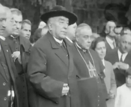 Una immagine d'epoca del Cardinale Pietro Gasparri ad Ussita |  | Youtube