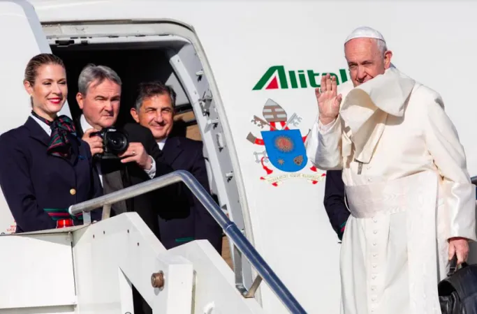 Il Papa in partenza per la Romania |  | Daniel Ibanez CNA