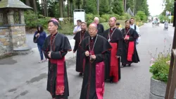 I cinque vescovi cinesi al santuario di Banneux / Verbiest Foundation