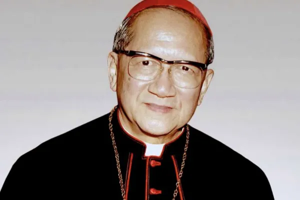 Il Cardinale François Xavier Nguyen Van Thuan, che fu, tra le altre cose, anche presidente del Pontificio Consiglio della Giustizia e della Pace / Foto: Wikimedia Commons