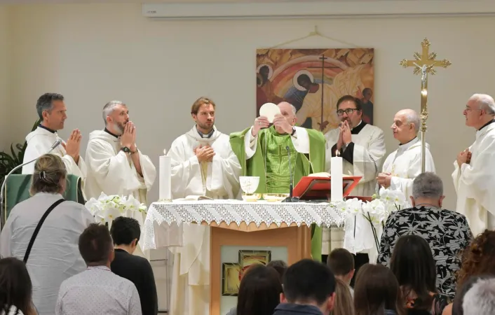 Papa Francesco alla Comunità Nuovi Orizzonti |  | Vatican Media/ Aci Group