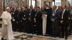 Papa Francesco incontra i partecipanti all'incontro "Il bene comune nell'era digitale", Sala Clementina, 27 settembre 2019 / Vatican News 