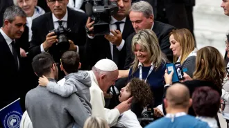Papa Francesco, una società che non tutela i sofferenti ha perso il senso della pietà 