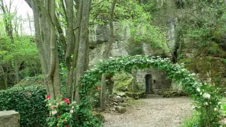 La grotta di San Filippo Benizi: un incontro fra mistica e storia