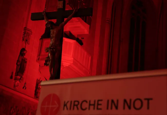 La serata testimoni nel duomo di Francoforte |  | © KIN