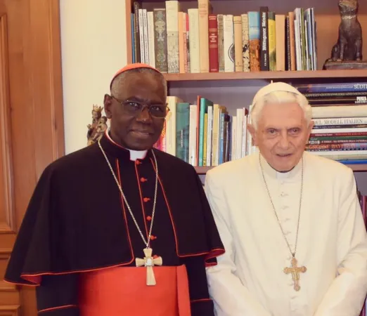 Il Papa emerito e il cardinale Sarah |  | pd
