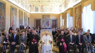 Papa Francesco, occorre ricostruire il "patto educativo" per le generazioni future