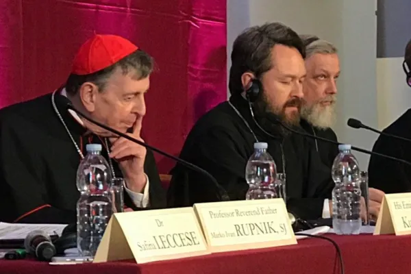 Il cardinale Koch e il metropolita Hilarion in un momento della conferenza all'Angelicum, 12 febbraio 2020 / Vatican News 