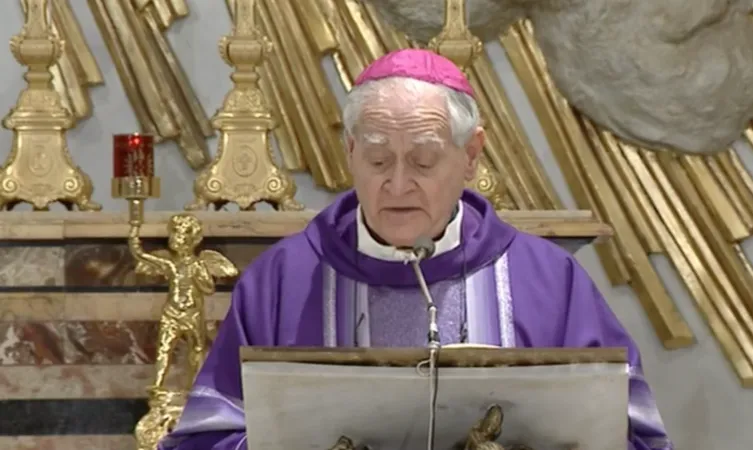 Vescovo Di Tora | Il vescovo Di Tora durante la celebrazione della Messa al Divino Amore, 17 marzo 2020 | Tv2000