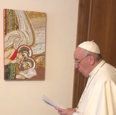 Il Papa prega San Giuseppe |  | Vatican Media