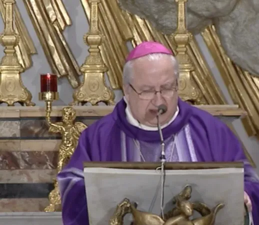Vescovo Daniele Libanori | Il vescovo Daniele Libanori mentre celebra al Divino Amore, 26 marzo 2020 | Tv2000