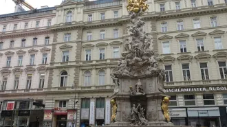 "La fede vincerà la peste", si torna a pregare davanti alla Pestsäule a Vienna 