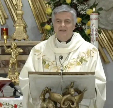 Vescovo Palmieri | Il vescovo Palmieri durante la celebrazione al Divino Amore, 25 aprile 2020 | TV2000