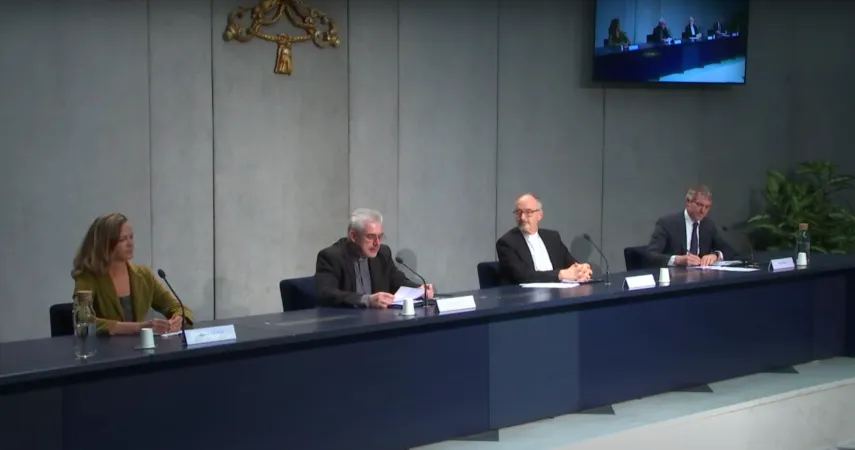Presentazione Messaggio Rifugiati | La conferenza stampa di presentazione del Messaggio per la Giornata Mondiale dei Rifugiati | Vatican Media