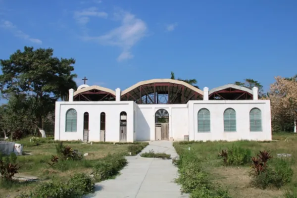 La chiesa dedicata a San Giovanni Paolo II, nei dintorni dell'Avana, Cuba / Aiuto alla Chiesa che Soffre
