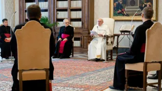 Papa Francesco: "Impariamo da Abramo a pregare con fede"