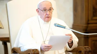 George Floyd, il Papa: "Non possiamo chiudere gli occhi su qualsiasi tipo di razzismo"