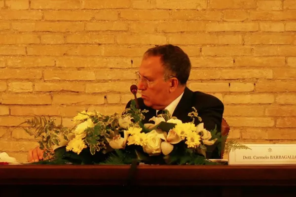 Il presidente AIF Carmelo Barbagallo durante il seminario dell'AIF / Vatican News