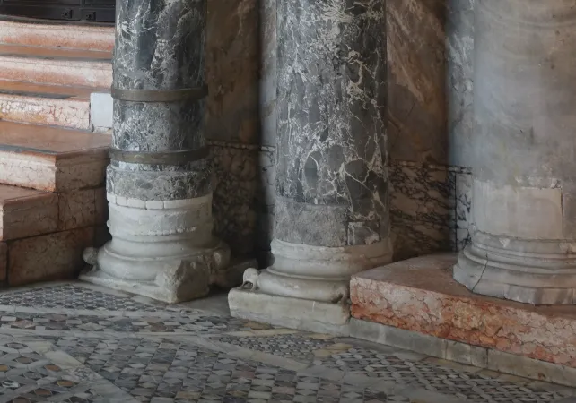 Il Portale di San Pietro  |  | Procuratoria di San Marco 