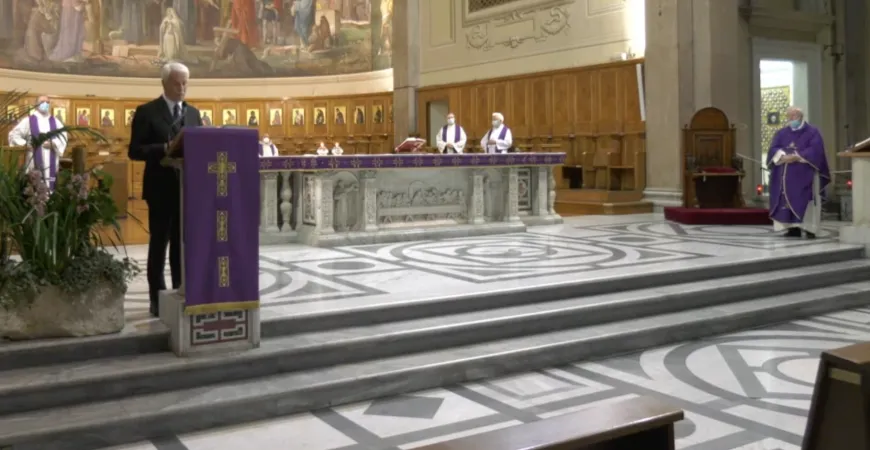 Un momento della messa del cardinale Bassetti per il MCL |  | MCL
