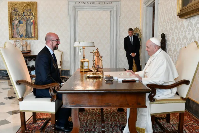 Papa Francesco e Charles Michel  |  | Vatican Media 