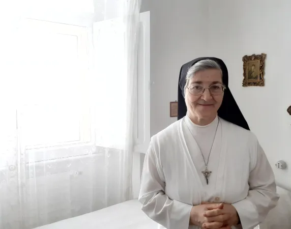  Madre Speranza Montecchiani, Madre Generale della Congregazione |  | AT