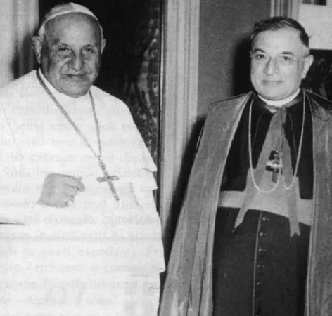 Il vescovo Brizi con Papa Giovanni XXIII |  | La Loggetta