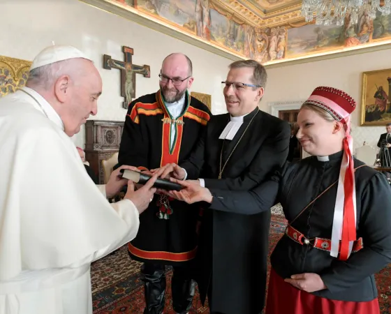 Papa Francesco e la delegazione Finlandese  |  | Vatican Media