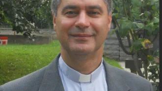 Papa Francesco nomina arcivescovo di Torino il teologo Roberto Repole