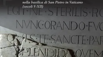 La storia dei Papi nelle iscrizioni funerarie nella basilica di San Pietro 