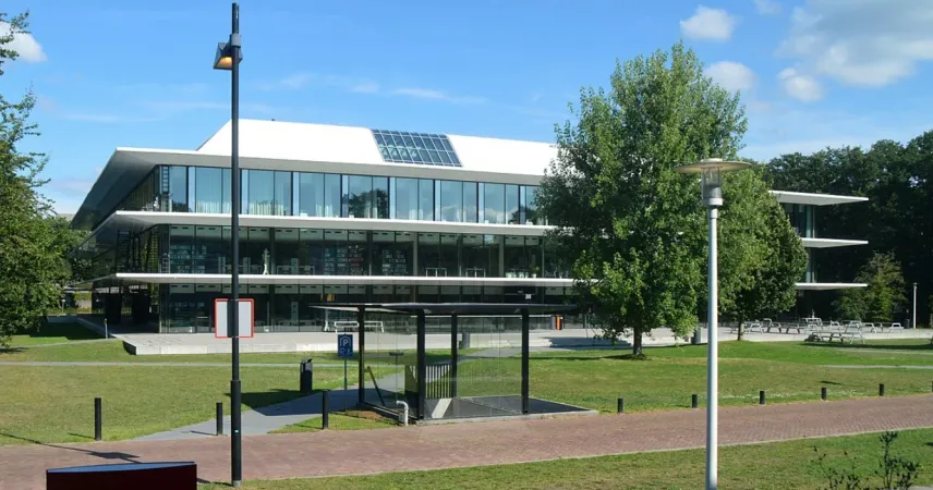 Il campus della università Radboud di Nimega | Roger Veringmeier/Wikimedia Commons.