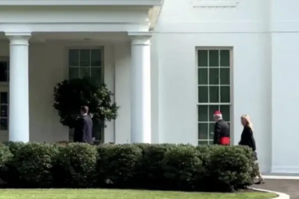 Il Cardinale Zuppi alla Casa Bianca / Screenshot TGR