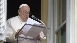 Papa Francesco durante l'Angelus / Vatican Media / YouTube