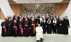 Papa Francesco e i vescovi e il clero ungherese al termine dell'udienza del 25 aprile 2024, Aula Paolo VI / Vatican Media